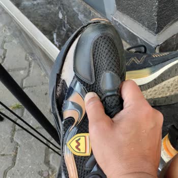 Aldığım Ayakkabıların Tabanı Kısa Sürede Tamamen Açıldı