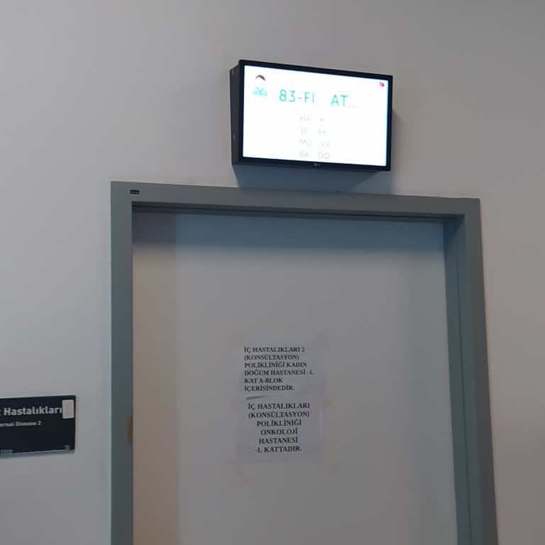 Hastanede Saatlerce Bekletildik, İşimiz Yarım Kaldı