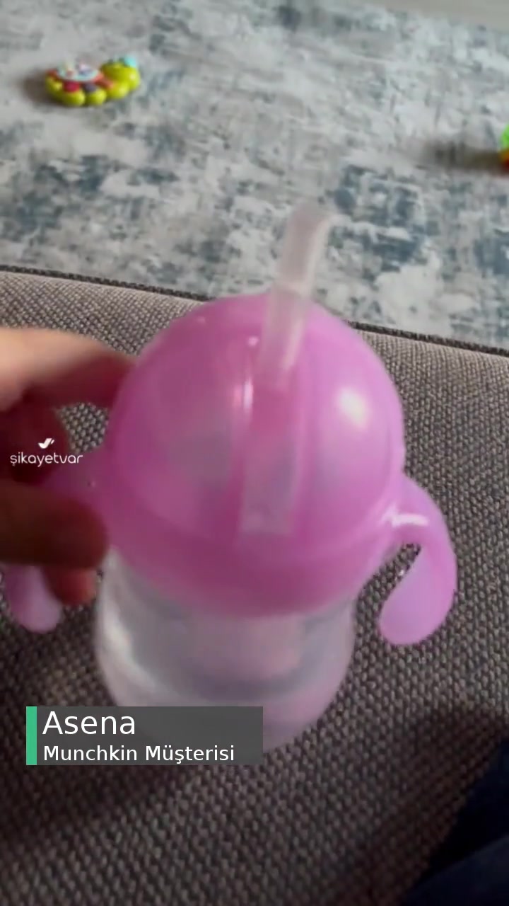 Munchkin Suluk Sürekli Su Akıtıyor videonun kapak resmi