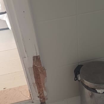 Otel Odasının Bakımsızlığı Ve İlgisiz Personel Deneyimi