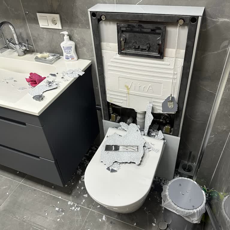 Vitra Rezervuar Camı Patladı, Ciddi Güvenlik Riski Yaşadım