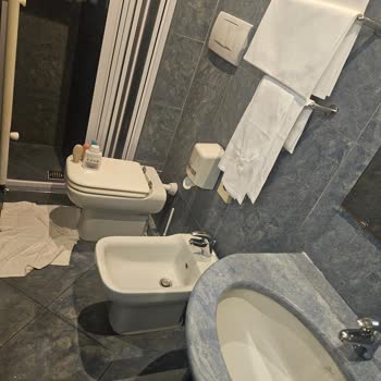 Floransa'daki Otelde Yaşadığımız Sorunlar Tatilimizi Mahvetti