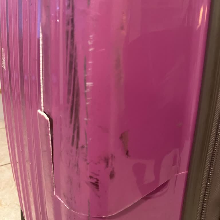 Samsonite Kırılan Valizim İçin 1 Aydır Dönüş Yapılmadı, Tazminat Hakkım Tehlikede