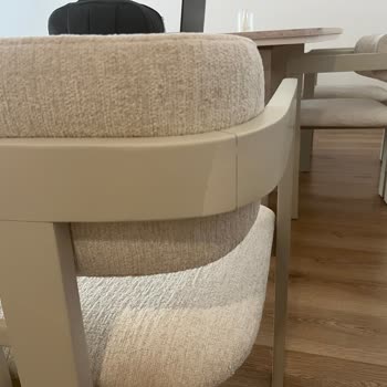 Düğün Öncesi Defalarca Hasarlı Sandalye Teslimatı Mağduriyet Yaşattı