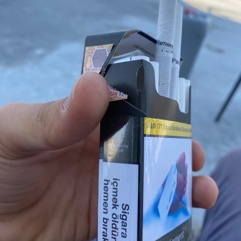 Parliament Night Blue'da Kalite Düşüşü Ve Mağduriyet