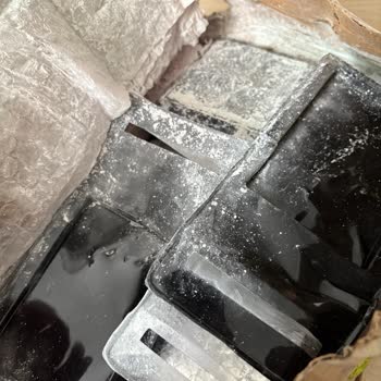 Kargo Taşıma Sürecinde Kozmetik Ürünlerin Zarar Görmesi ve İade Sorunu