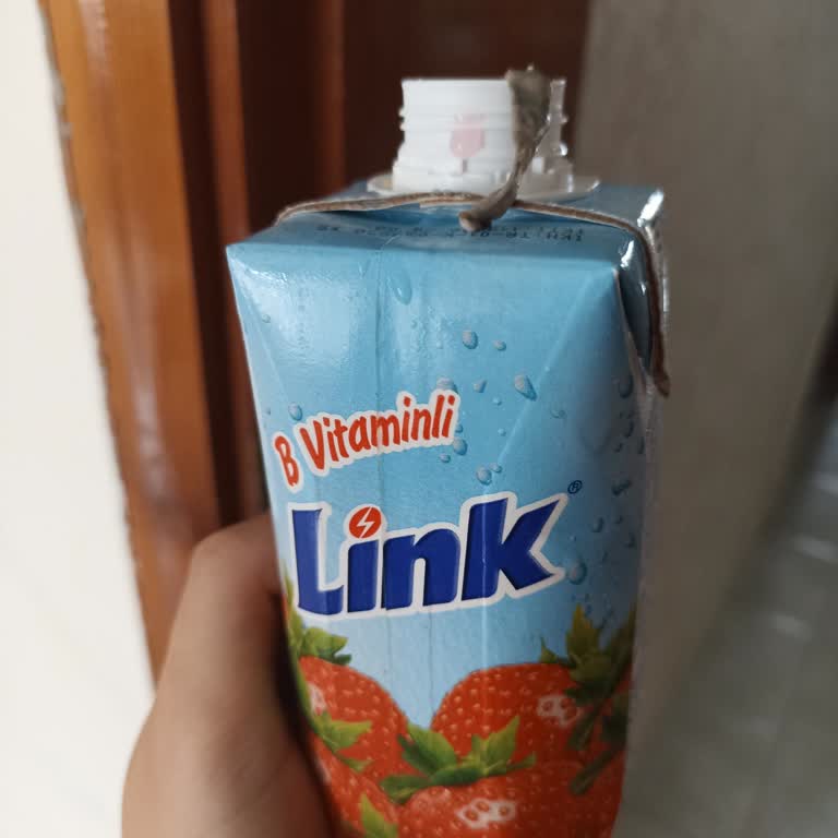 Çocuk İçin Tehlikeli Yabancı Madde: Link Çilekli Meyve Suyunda Şok Edici Olay