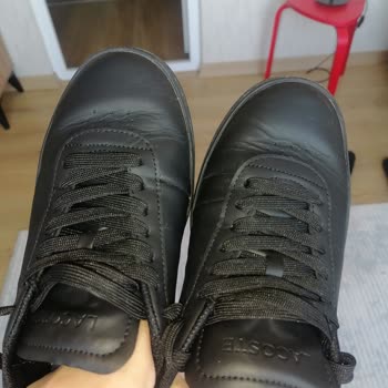 Bir Günlük Kullanımda Deforme Olan Ayakkabıya Değişim Talebimiz Reddedildi