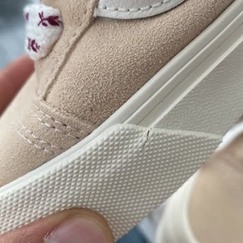 Ayıplı Ürün Ve Yetersiz Müşteri Hizmeti Nedeniyle Vans'tan Hayal Kırıklığı