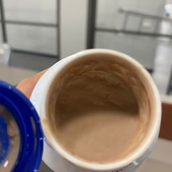 Son Kullanma Tarihi Geçmemiş Protein Süt Bozuk Çıktı, Güvenim Sarsıldı