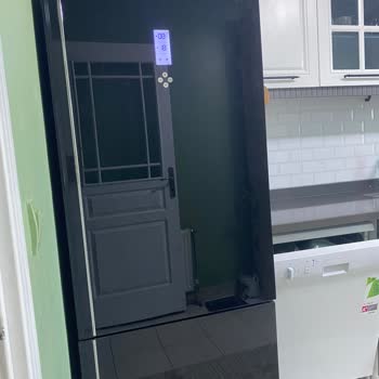 Vestel Buzdolabı Kapağı Kırıldı, Güvenlik Riski Oluştu