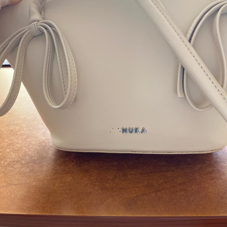 Manuka Çantamın Logosundaki Harfler Kısa Sürede Döküldü