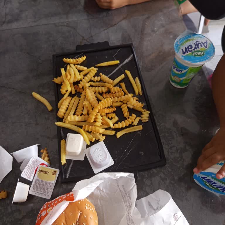 Çocuk Menüsünden Oyuncak Çıkmadı, Ücret İadesi Yapılmadı