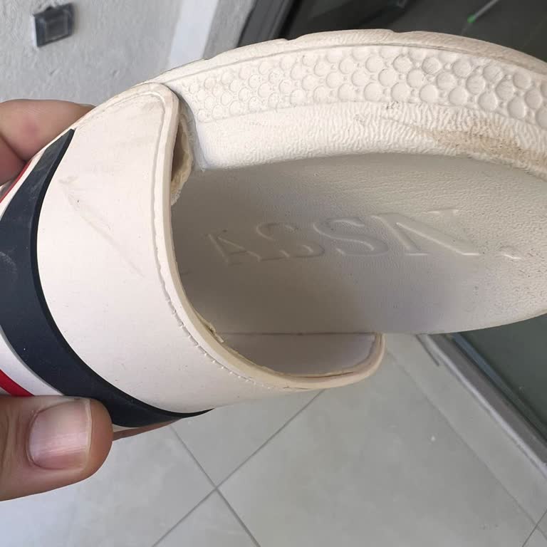 FLO'dan Aldığım Ayakkabının Kenarları Hemen Açıldı, Garanti Reddedildi