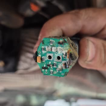 Toyota Mazot Filtresi Soketi Çatlağı Garantiye Alınmadı!