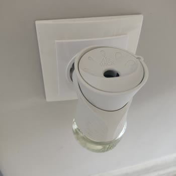 Air Wick Oda Kokusu Hiç Koku Vermiyor İki Ürün De Çalışmıyor
