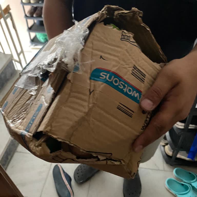 Kargoda Hasarlı Gelen Ürünler Ve İade Süreci