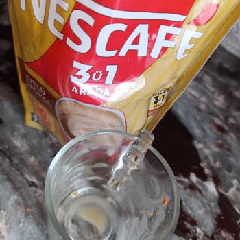 Nescafe 3'ü 1 Arada Paketinde Böcek Şoku Yaşadık