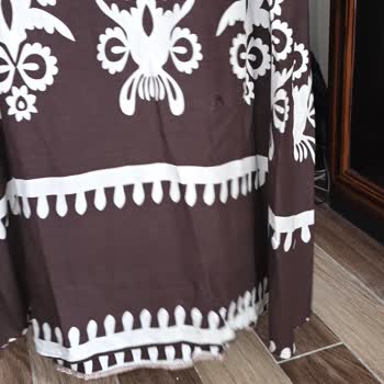 Pazarium Aldığım Elbisede Delik Çıktı, İade Veya Değişim Talep Ediyorum