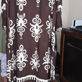 Pazarium Aldığım Elbisede Delik Çıktı, İade Veya Değişim Talep Ediyorum