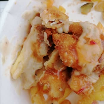 Schnitzelin İçinden Çıkan Kıl Hijyen Endişesi Yarattı