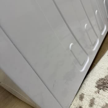 Yeni Alınan Çamaşır Makinesi Kurulum Hatası Nedeniyle Yerinde Durmuyor Ve Aşırı Sesli