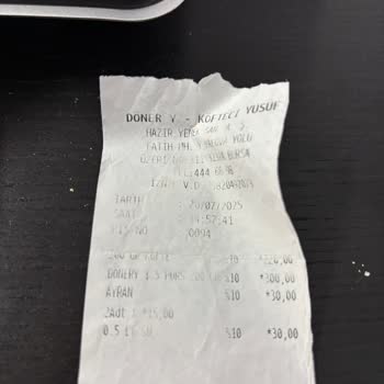 Köfteci Yusuf'ta Çift Çekim Ve Ücret İadesi Sorunu: Müşteri Güveni Sarsıldı