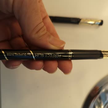 I Face Color Loss and Dryness Issues with L'Oréal Eyeliner After Just Two Uses