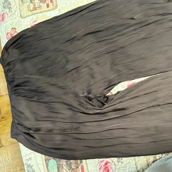 Aldığım Saten Takımın Kumaşı Bozuldu, Firma Çözüm Sunmadı