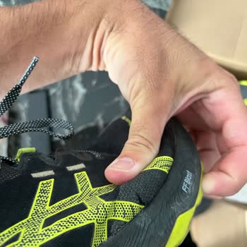 I Face Tearing and Water Leakage on My Asics Gel Trabuco 12 GTX Within 5 Months