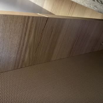 Kırık Koltuk Sorunu Çözülmedi, Sürekli Oyalandım