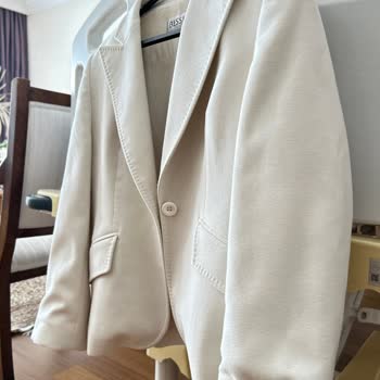 Kuru Temizleme Sonrası Ceketin Zarar Görmesi Ve Müşteri Hizmetlerinde İlgisizlik