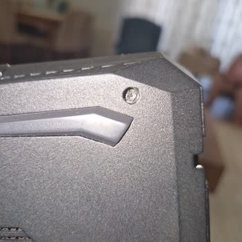 Casper Nirvana G770 Laptopta Menteşe Ve Ekran Sorunu Yaşadım