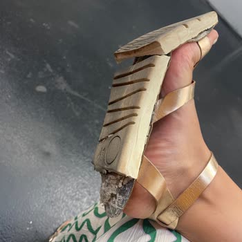 Aldığım Sandaletin Parçalanması Nedeniyle Yaşadığım Mağduriyet