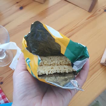 Knorr Noodle Paketinden Sos Ve Acı Biber Çıkmadı, Hayal Kırıklığına Uğradım