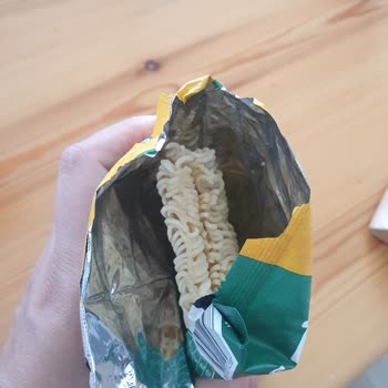 Knorr Noodle Paketinden Sos Ve Acı Biber Çıkmadı, Hayal Kırıklığına Uğradım