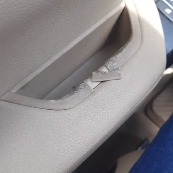 BMW X3 İç Kapı Kollarındaki Kalite Sorunu Şaşırtıyor