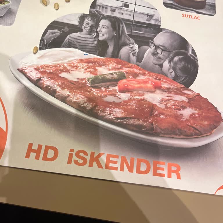 Yavaş Servis Ve Personel Tartışması Nedeniyle Kötü Deneyim