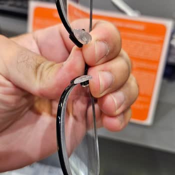 Gözlük Camındaki Sorun Ve Yavaş Garanti Süreci Hayal Kırıklığı Yarattı