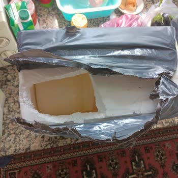 Instagram'dan Aldığım Peynir Ekşimiş Ve Satıcı Engelliyor