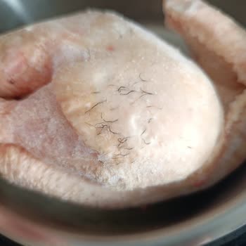 Aldığım Köy Tavuğu Gerçek Köy Tavuğu Çıkmadı Tadı Ve Rengi Farklıydı