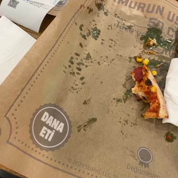 Sbarro'da Tepsilerin Temizliği Ve Hijyen Sorunu