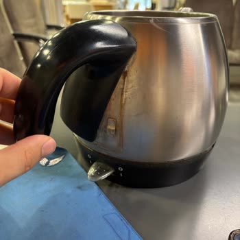 Garanti Süresi İçinde Kırılan Çay Makinesi Kolu İçin Ücret Talebi Ve Destek Eksikliği