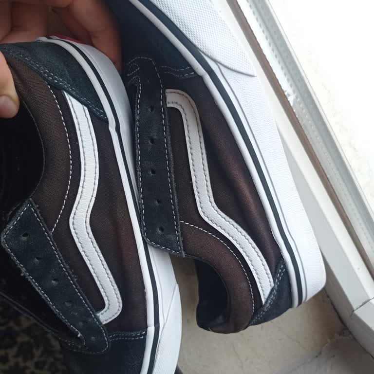 FLO'dan Alınan Vans Ayakkabının Renk Solması Ve Garanti Kapsamında Reddi