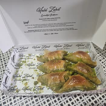Halil Zahit Baklava Kutuların Darasını Almıyor
