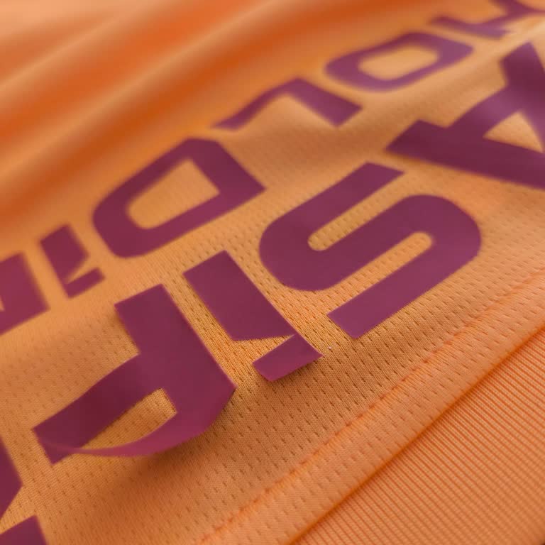 Hiç Giyilmeyen Galatasaray Formasında Yazı Silinmesi Mağduriyeti