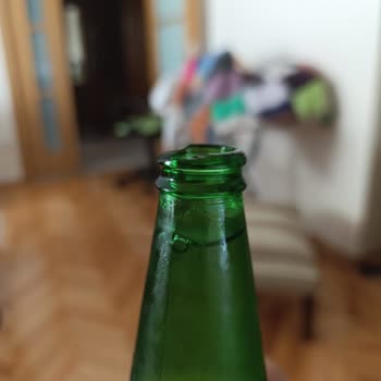 Kırık Şişe Ve Hatalı Kapak Nedeniyle Güvenlik Endişesi