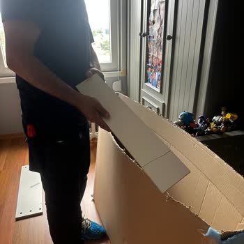 Ikea Dan Alınan Kusurlu Ürünler Ve Geciken Çözüm Mağduriyeti