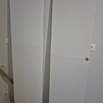 A101den Aldığım Gardırobun Kapakları Çatlak Değişim İçin Dönüş Alamıyorum