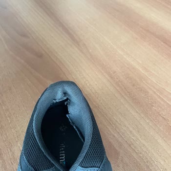 Columbia Ayakkabıda Kısa Sürede Yırtılma Ve Deformasyon, Mağaza Çözüm Sunmadı